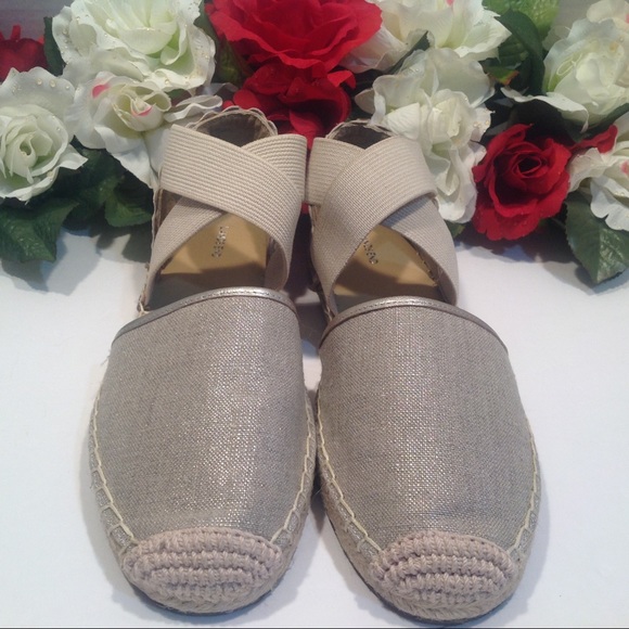 Espadrille Flats NWOB Land's End Tan Cross Strap - Picture 2 of 8